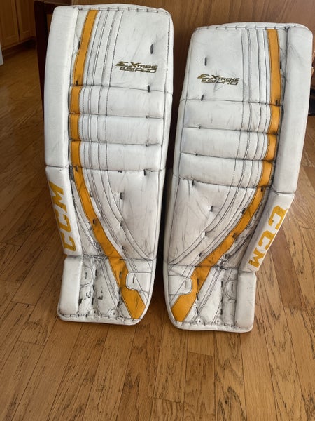 34" CCM Extreme Flex Pro Goalie Leg Pads