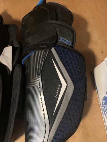 Bauer Supreme One.8 Shin Pads