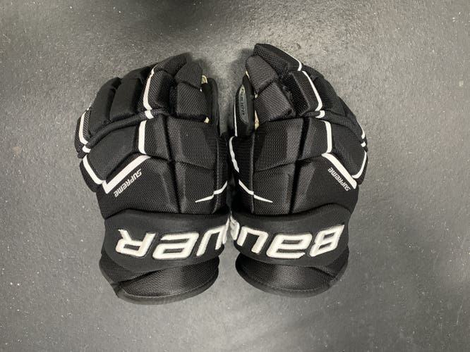 New 13" Bauer Supreme 3S Retail Gloves