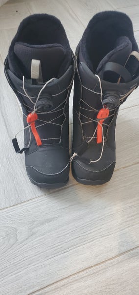 Men's Burton Moto BOA snowboard boots size 11.5 (Women's 12.5)