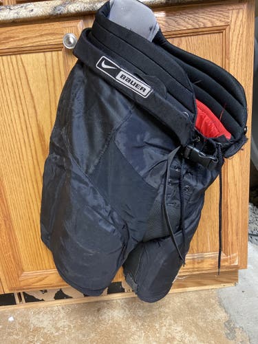 Junior Large Bauer  Hockey Pants