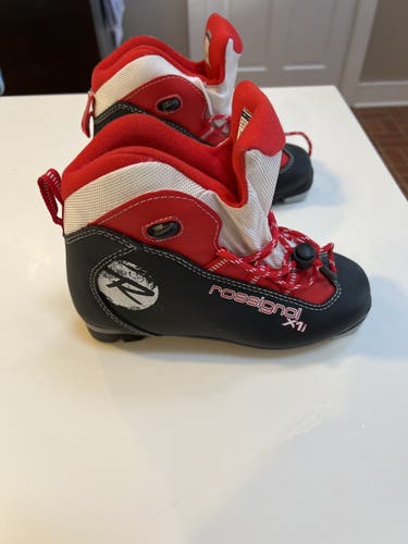 Used Rossignol X1 Jr Cross Country Ski Boots Size 37