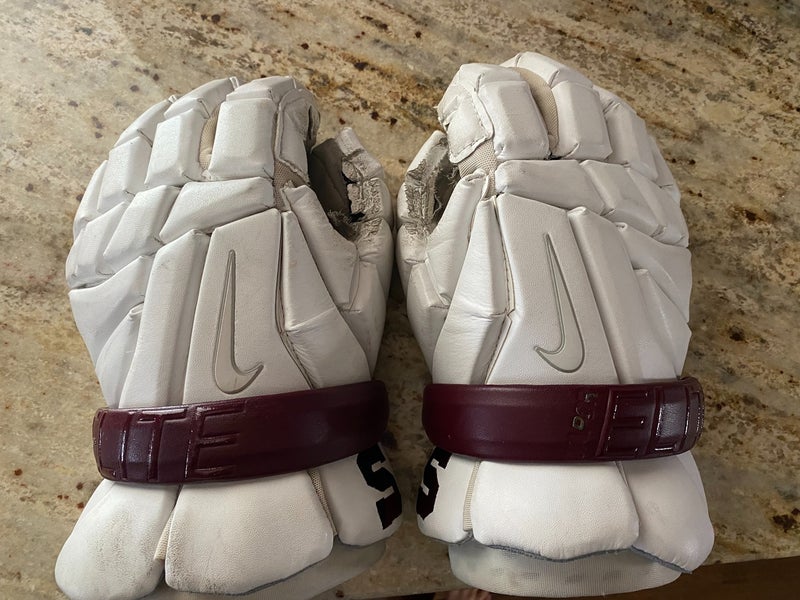 Salisbury School Lacrosse Gloves Used 2017 size 13''