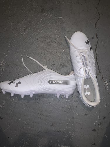 White Adult Size 12.5 (Women's 13.5) Low Cut Nitro MC