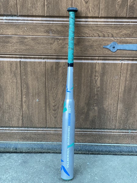 Demarini Vendetta fastpitch softball bat 29 drop 12