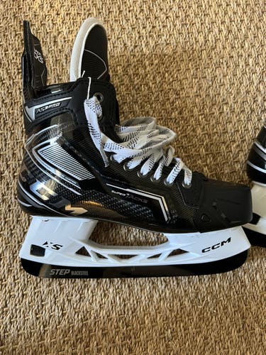 Senior CCM Regular Width Pro Stock Size 8.5 AS3 Pro Hockey Skates