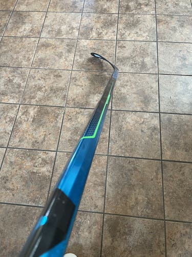 RH Sr p28 77flex Nexus Geo