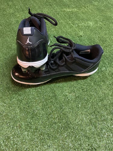 Jordan 11 Low Space Jam (Discontinued)