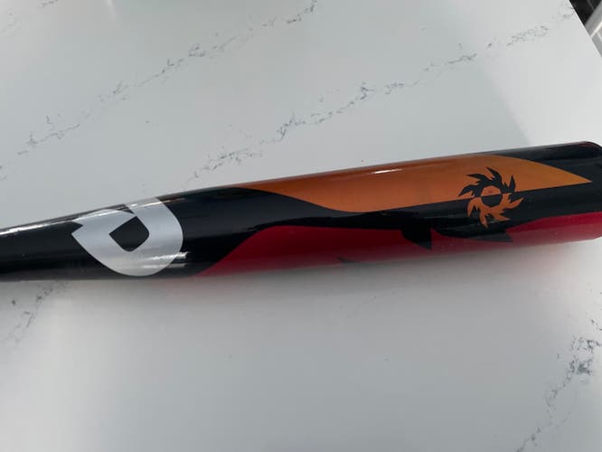 2018 DeMarini (-3) 30 oz 33" Voodoo Balanced Bat