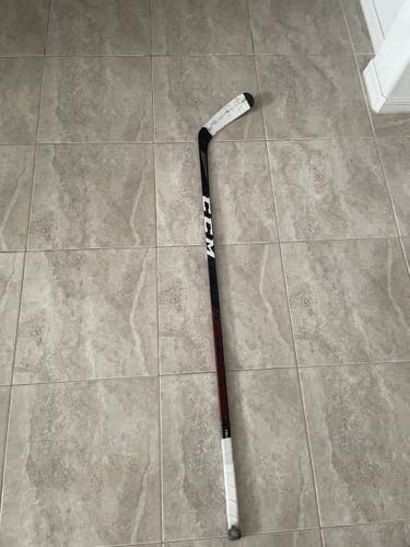 Intermediate Right Handed Mid Pattern Jetspeed Team Hockey Stick P29