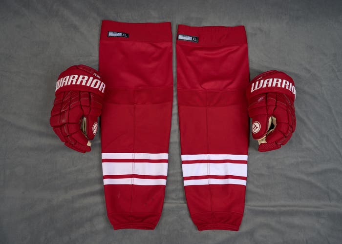 Pro Stock Coyotes 14" Warrior DT1 Hockey Gloves & Socks