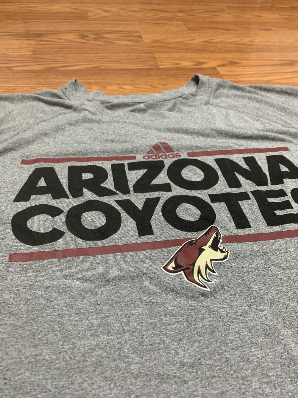 howl yeah arizona coyotes shirt