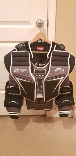 Goalie Chest Protector Used Medium CCM Extreme Flex Shield E2.9