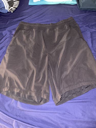 Black large lululemon shorts