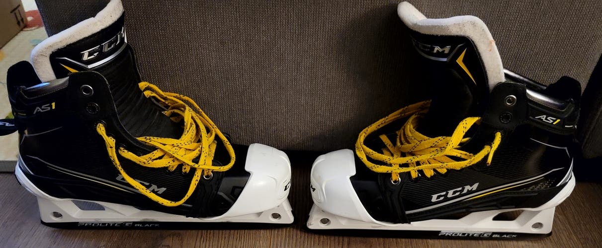 Goalie Skates CCM AS1 8.5 D SAM profile