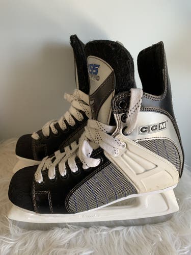 Hockey Skates Senior Used CCM 155 Superpro Regular Width Size 7