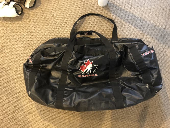 Team Canada Player Bag