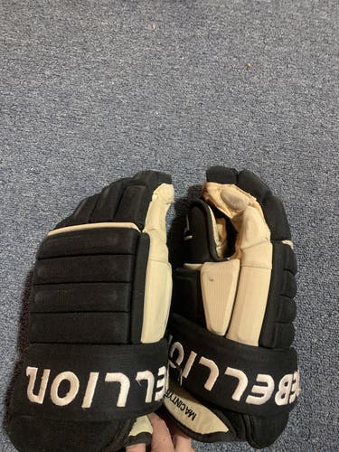 Game Used Black Rebellion Pro Stock Gloves Pittsburgh Penguins Macintyre 15.5”