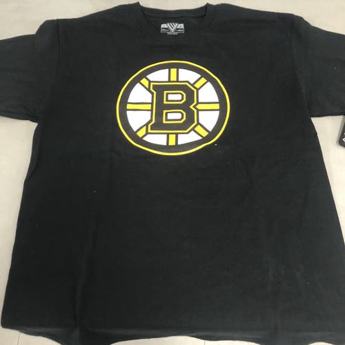 Boston Bruins mens large tshirt
