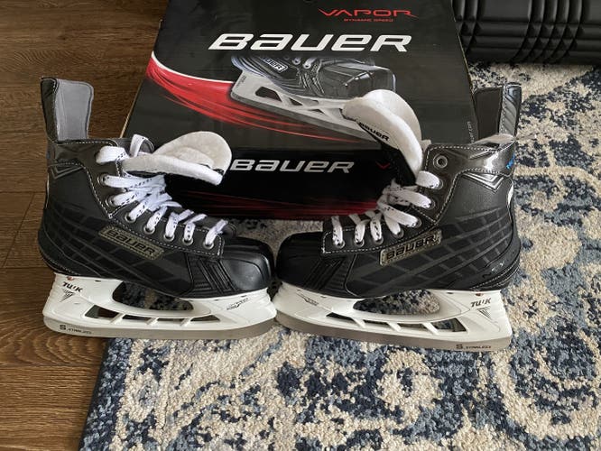 Hockey Skates Youth Used Bauer Nexus 88 Regular Width Size 4