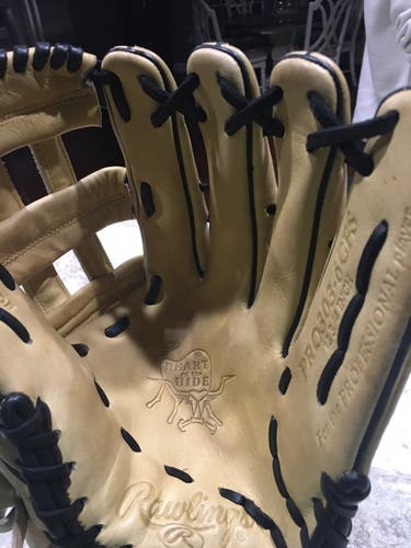 Outfield 12.75" Heart of the Hide Baseball Glove