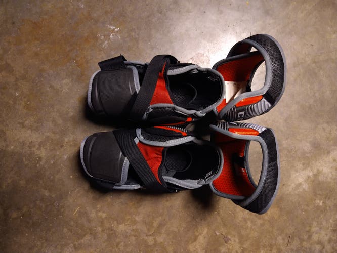 Elbow Pads Used Extra Large CCM JetSpeed FT390