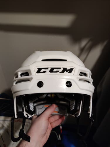 CCM Tacks 910 Pro Stock Helmet White Medium