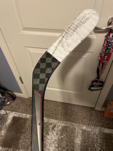 Intermediate Right Handed  JetSpeed FT3 Pro Hockey Stick