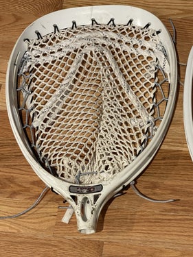 Harrow Barricade Strung Lacrosse Goalie Head White Harrow Barricade Strung Lacrosse Goalie Head White