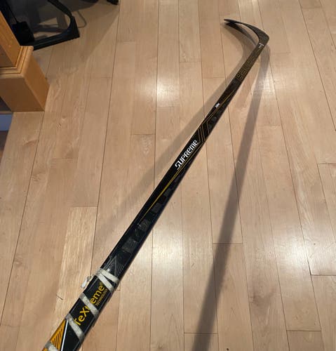 Bauer Supreme 1S Hockey Stick RH P92 77 Flex
