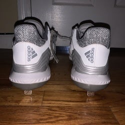 White Men's Metal Low Cut Icon