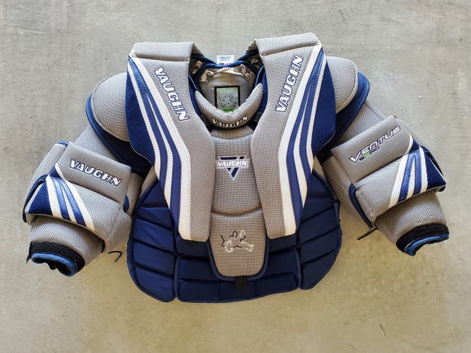 Goalie Chest Protector Used Medium Vaughn Ventus SLR