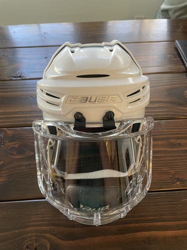 Used Medium Bauer Pro Stock Re-Akt 100 Helmet