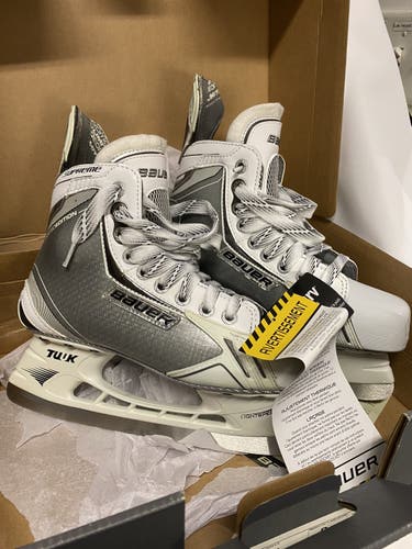 Rare Bauer One 9 , White skates 5.5D