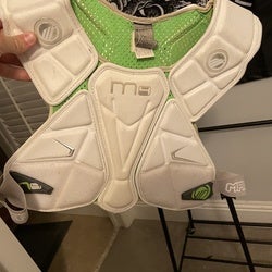 Used Large Maverik M4 Shoulder Pads