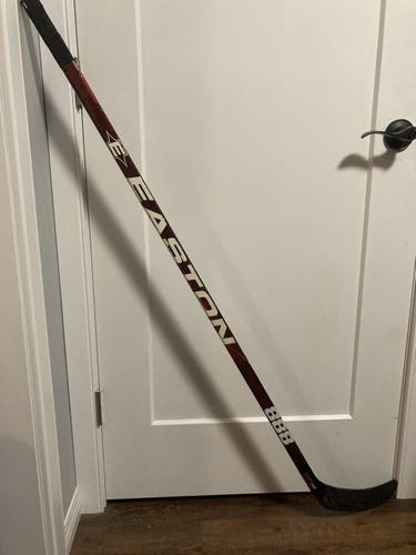 Junior Right Handed Easton 888 Hockey Stick