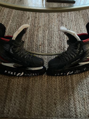 Senior Bauer Regular Width Size 9 Vapor 2X Hockey Skates
