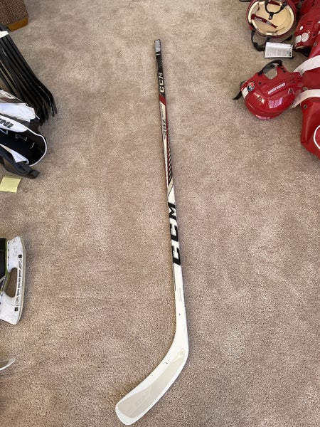 Senior Right Handed Mid Pattern RBZ Revolution Hockey Stick