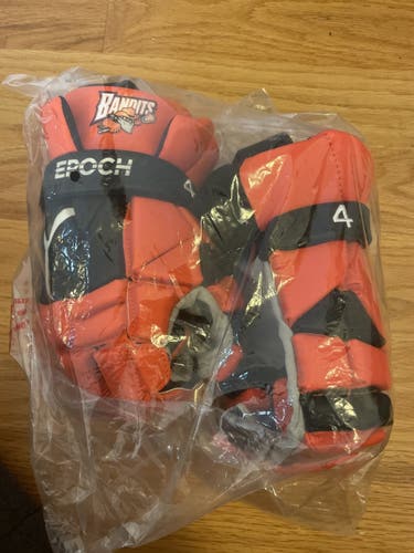 Custom Buffalo Bandit - Molloy #4 Epoch 13" Lacrosse Gloves