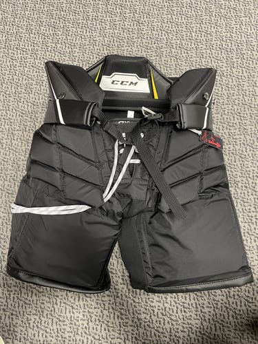 CCM Axis 1.9 black Intermediate large goalie pants
