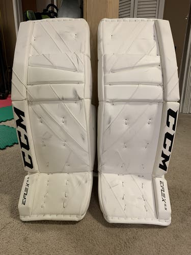 34" CCM Eflex 5.5 Goalie Leg Pads