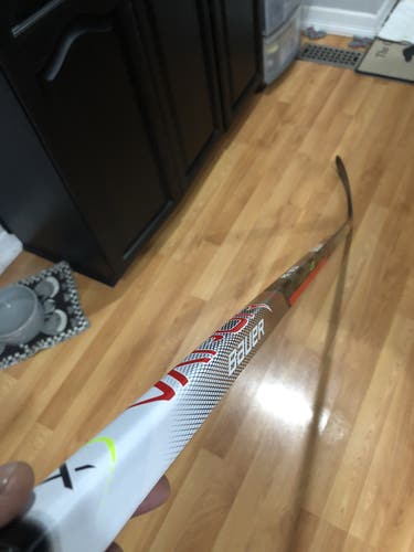 Senior Right Hand Mid Pattern Bauer Vapor Hyperlite -70 Flex-P92