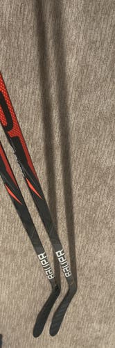 2 Senior Right Handed P28 Pattern Vapor FlyLite Hockey Stick