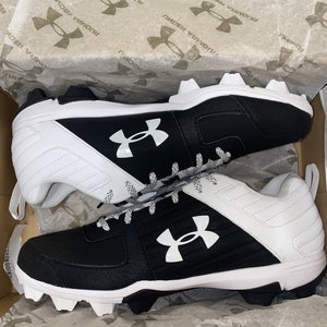 Under armour molded 11.5 brand new cleats