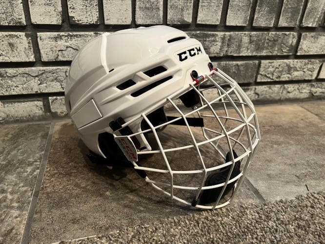Large CCM Super Tacks X Helmet/Cage Combo with 2 Customization Kits