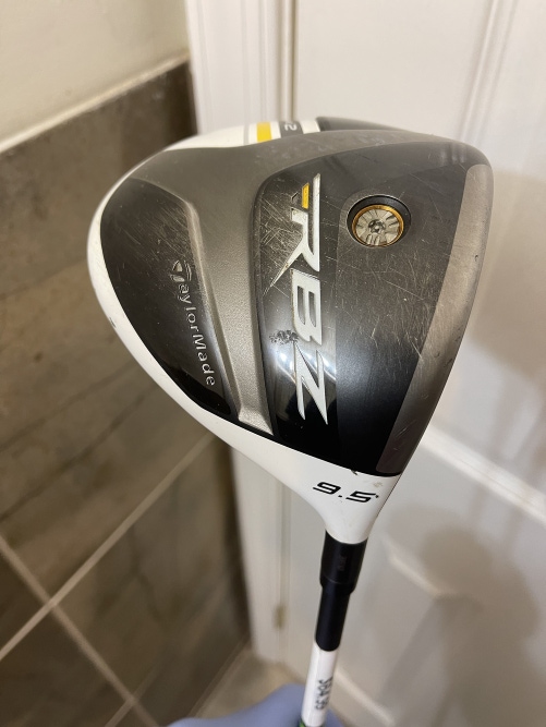 Taylormade RBZ STAGE 2 Drive 9.5* Regular Flex Right Handed.