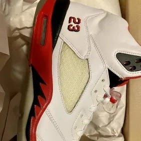 Jordan 5 - 2006 fire red