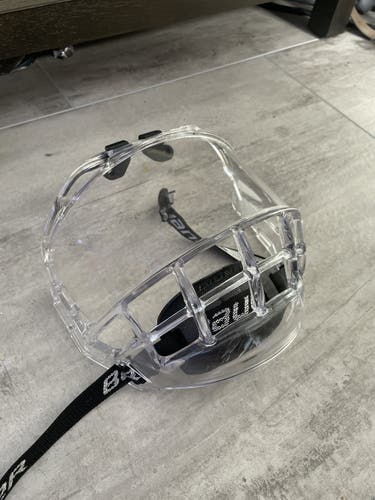 Bauer Shield Full Shield Bubble Great Condition