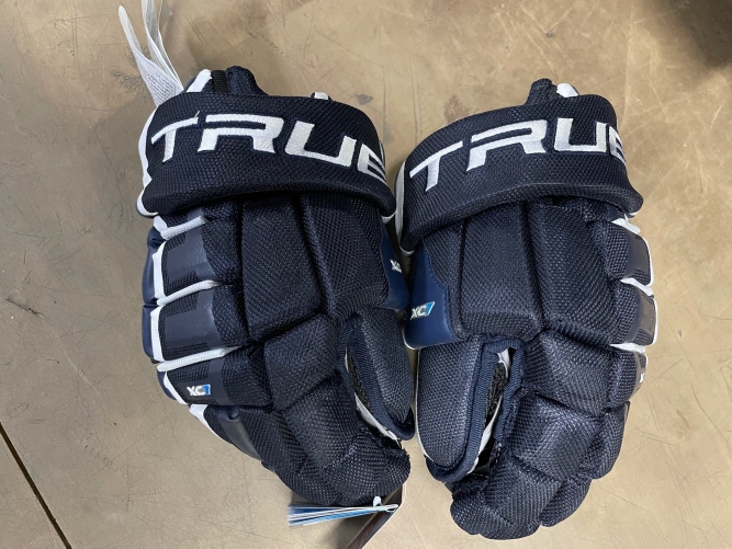 New True XC7 Gen II Junior Player Gloves