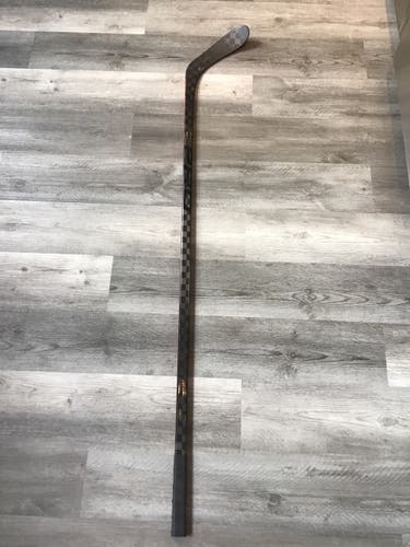 Senior Right Handed Pro Stock Hockey Stick
